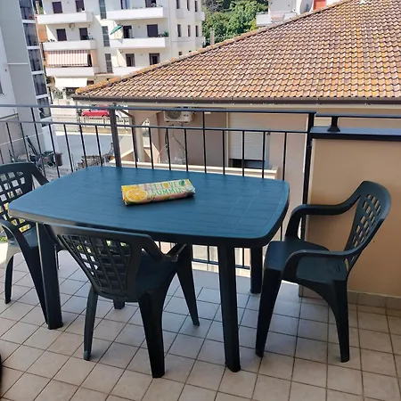 Breeze Apartamento Pineto